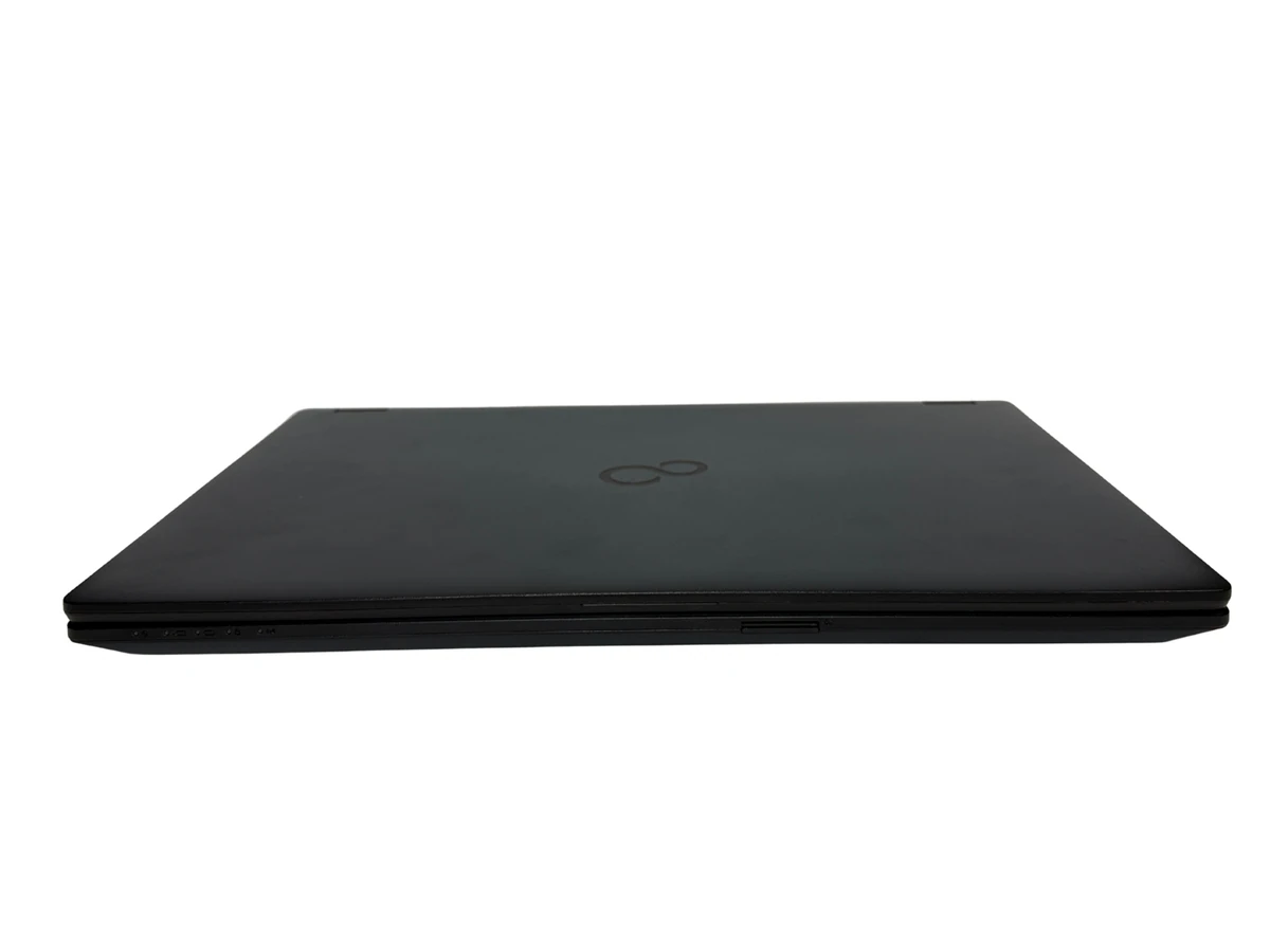 FUJITSU LIFEBOOK E5511  Core  i5-1145G7 - 2200GHZ 4/8 / 16GB RAM / 256 SSD WITH ORIGINAL ADAPTOR 15,6* FULL HD IPS